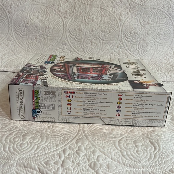 Harry Potter Diagon Alley Wrebbit 3D puzzle, new in package - Picture 4 of 9